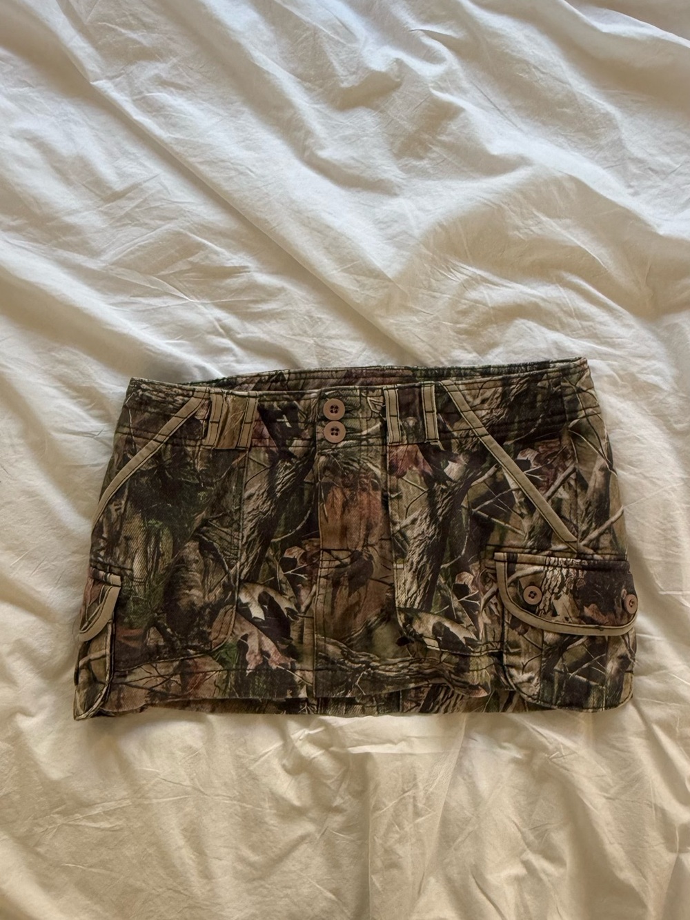 GUIZIO TACTICAL CARGO MINI SKIRT IN ARMY